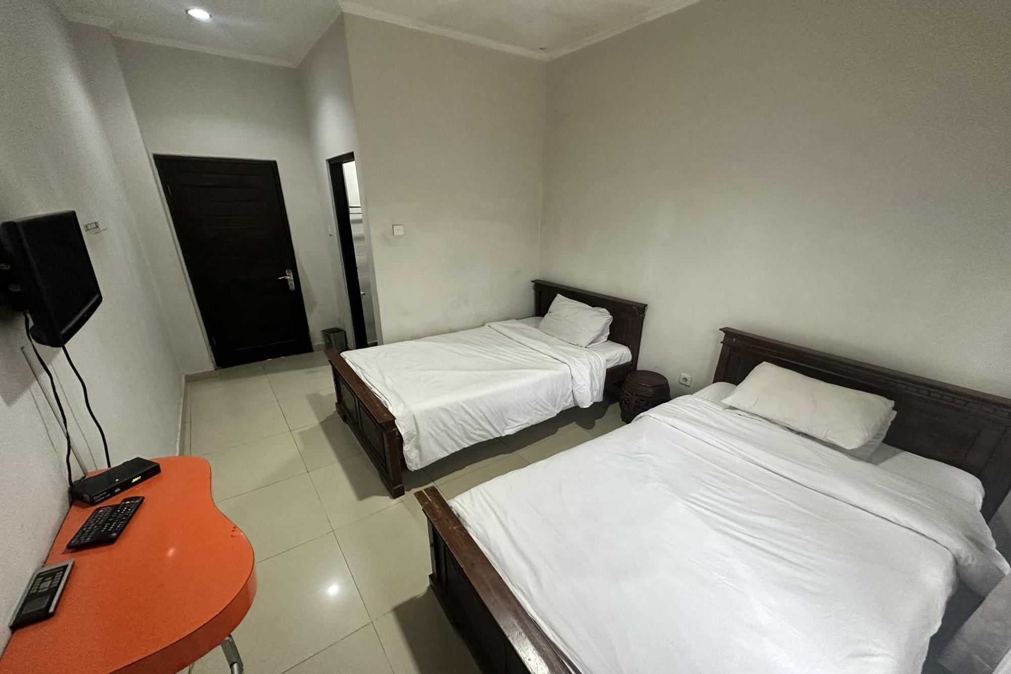 Hotel Warta Dua Denpasar  Exterior photo