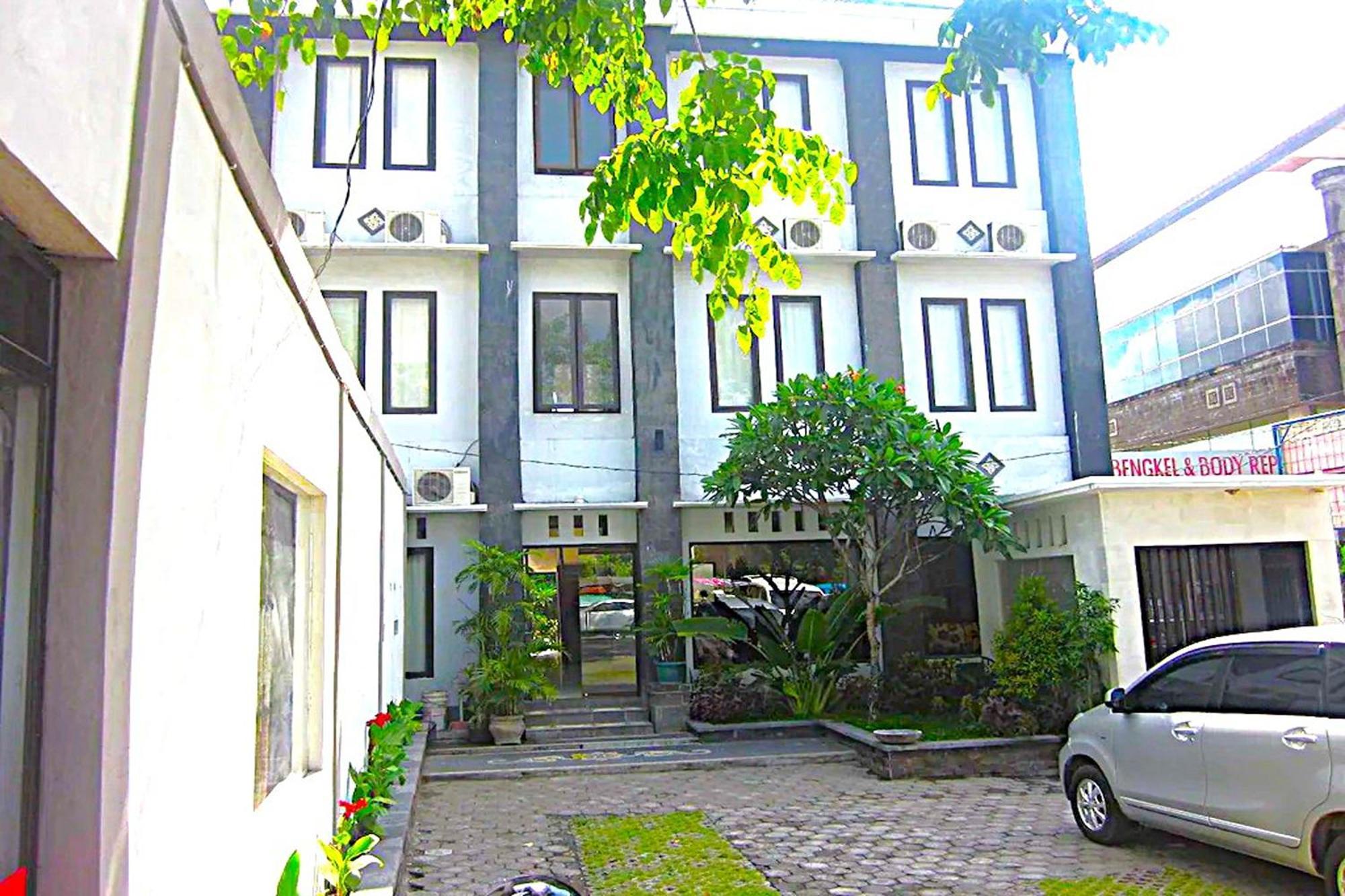 Hotel Warta Dua Denpasar  Exterior photo