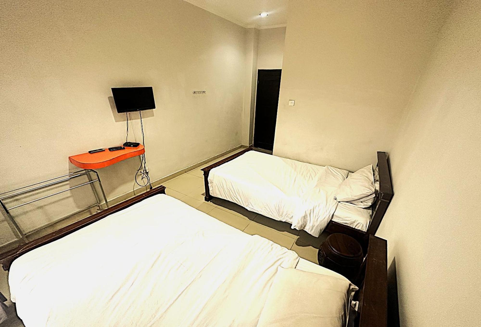 Hotel Warta Dua Denpasar  Exterior photo